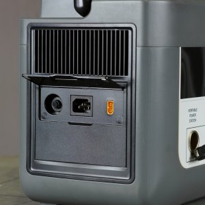 Портативная электростанция FUBAG AS 2400i (аккумулятор LiFePO4) в Краснодаре фото